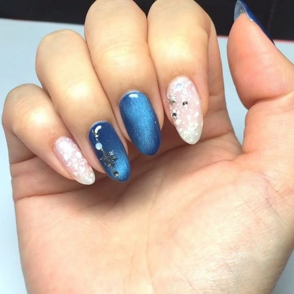 Manucure pour ongles pointus 2025-2026: photos, idées, nouveautés