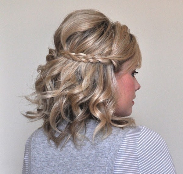 Belles nattes sur cheveux mi-longs 2025-2026: idées photos