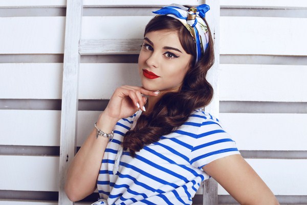 Bandeaux à la mode pour 2025-2026: photo