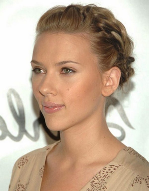 Belles nattes sur cheveux mi-longs 2025-2026: idées photos