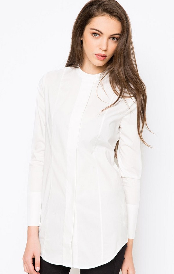 Chemises élégantes pour femmes 2025-2026: photos