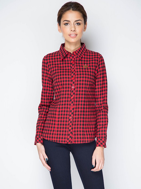 Chemises élégantes pour femmes 2025-2026: photos