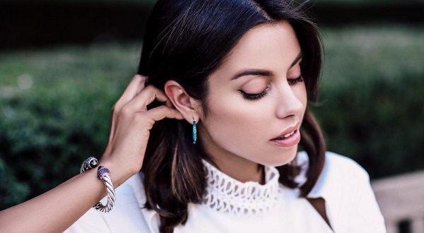 Les bijoux les plus à la mode pour les femmes 2025-2026 - photos, idées, tendances