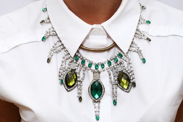 Les bijoux les plus à la mode pour les femmes 2025-2026 - photos, idées, tendances