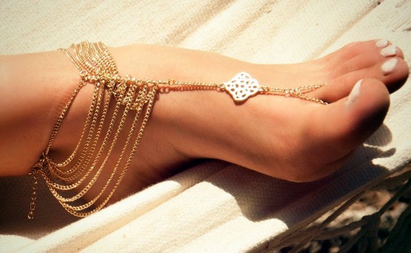 Les bijoux les plus à la mode pour les femmes 2025-2026 - photos, idées, tendances