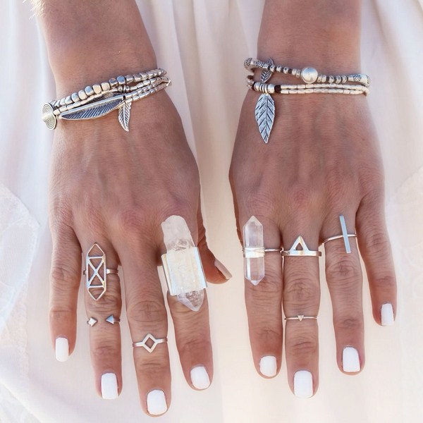 Les bijoux les plus à la mode pour les femmes 2025-2026 - photos, idées, tendances