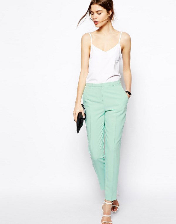 Pantalon élégant et à la mode pour les femmes 2025-2026 - photos, tendances de la mode des pantalons