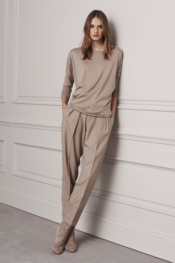 Pantalon élégant et à la mode pour les femmes 2025-2026 - photos, tendances de la mode des pantalons