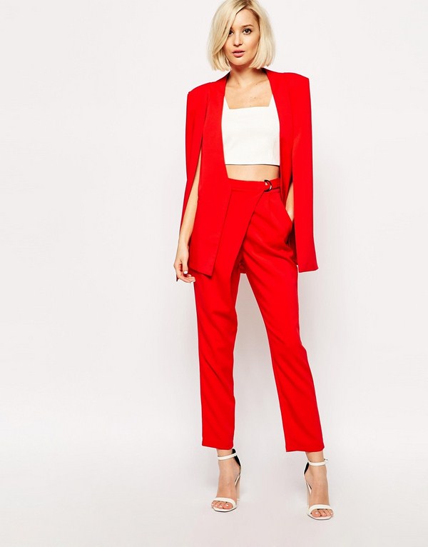 Pantalon à la mode pour femmes 2025-2026: photos, actualités, tendances