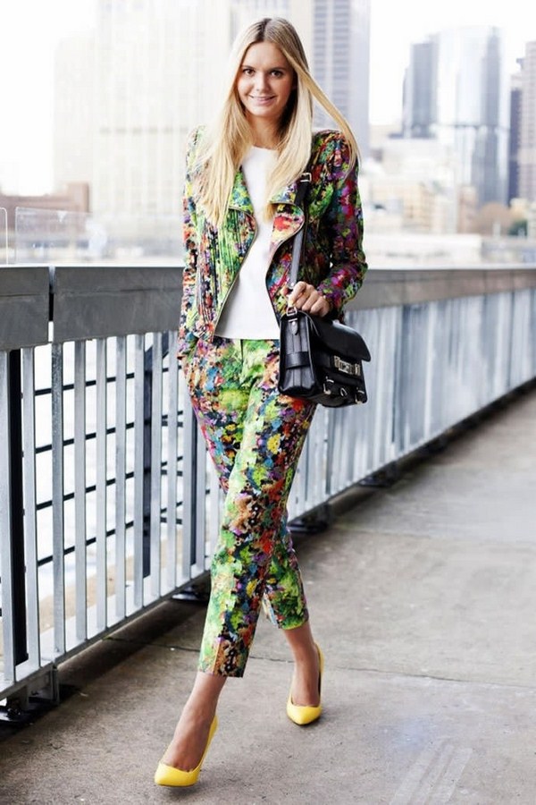 Pantalon à la mode pour femmes 2025-2026: photos, actualités, tendances