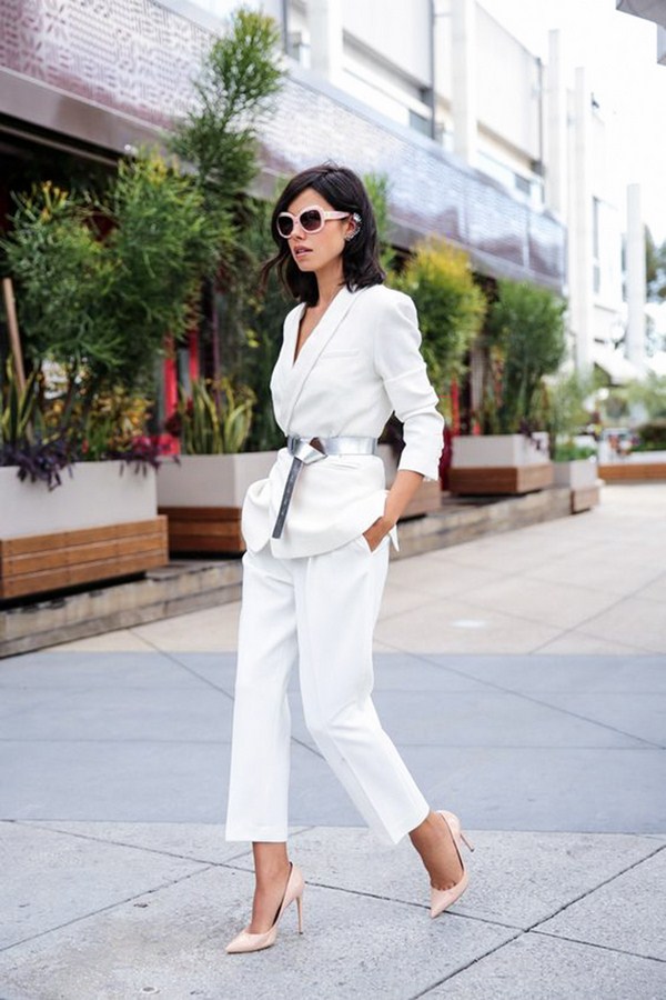 Pantalon à la mode pour femmes 2025-2026: photos, actualités, tendances