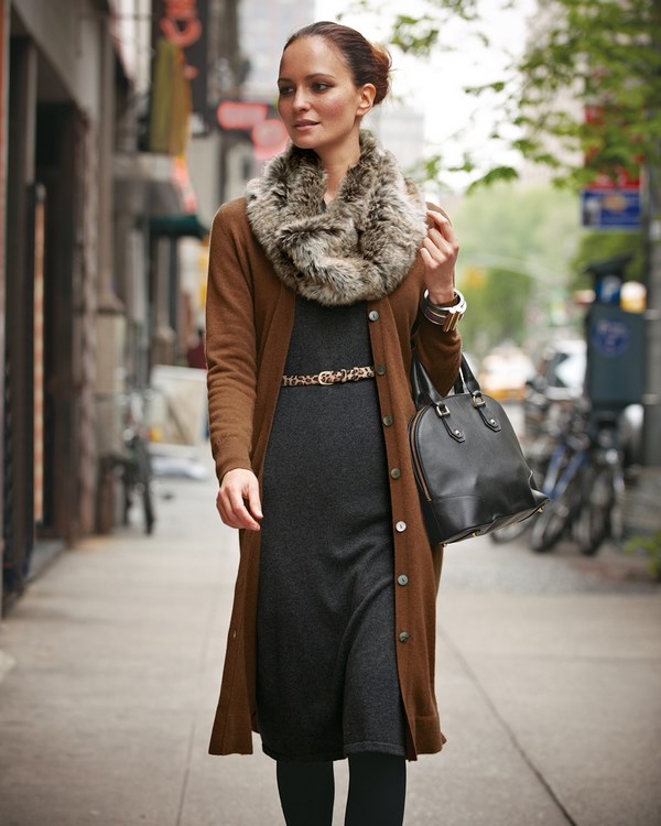 Comment porter un foulard: un look à la mode avec un foulard 2025-2026 - photo