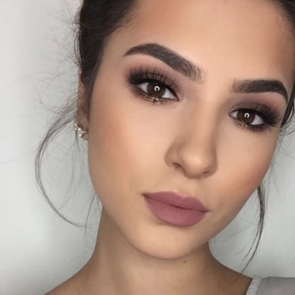 Le maquillage le plus à la mode pour la saison automne-hiver 2025-2026: photos, tendances, meilleures images