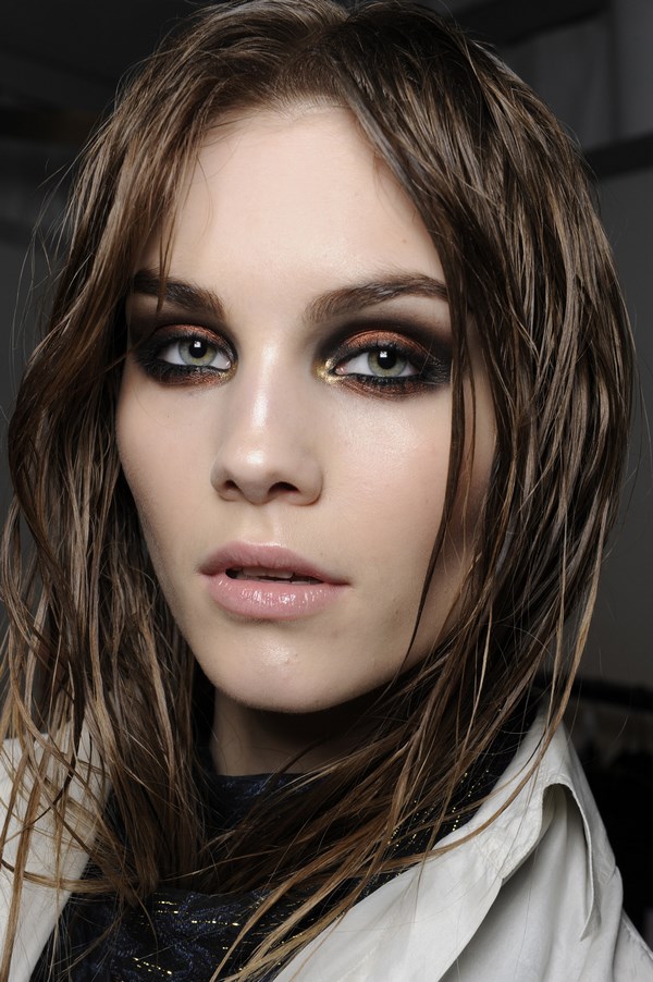 Le maquillage le plus à la mode pour la saison automne-hiver 2025-2026: photos, tendances, meilleures images