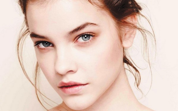 Le maquillage le plus à la mode pour la saison automne-hiver 2025-2026: photos, tendances, meilleures images