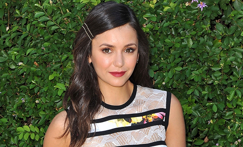 La nouvelle image de Nina Dobrev: photos, les meilleures images de l'étoile dans la nouvelle image