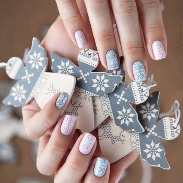 idei-zimnego-manikyura-foto (1) Manucure à la mode hiver 2025-2026, idées, nouveaux articles, tendances - photo