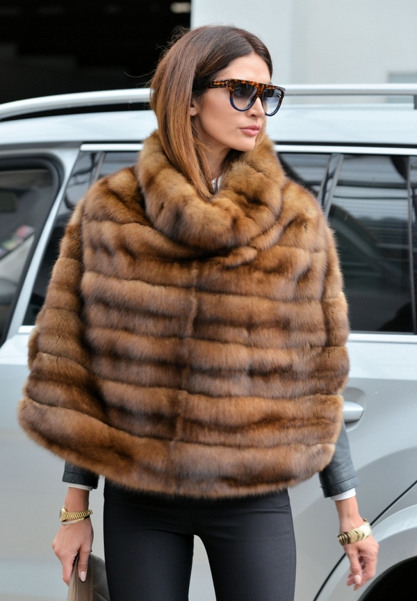 Quels manteaux de fourrure sont à la mode cette saison: les manteaux de fourrure les plus luxueux de 2025-2026?