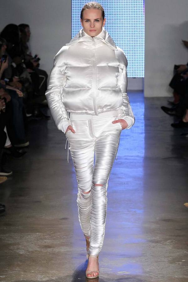 Les plus belles doudounes 2025-2026: nouveautés, modèles, tendances - photos