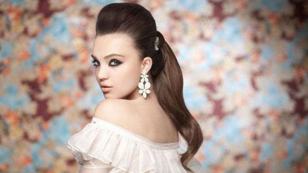 Coiffure élégante en queue de cheval: les meilleurs exemples et idées de coiffures en queue de cheval - photo