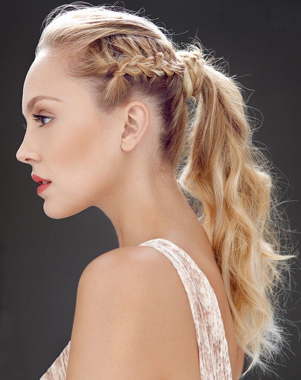 Coiffure élégante en queue de cheval: les meilleurs exemples et idées de coiffures en queue de cheval - photo