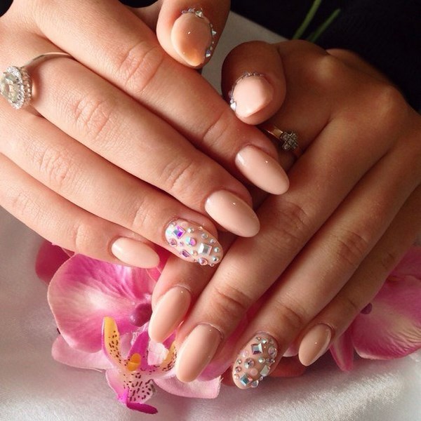 Belle manucure de pêche 2025-2026: les meilleures idées, design, nouveaux articles