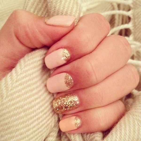 Belle manucure de pêche 2025-2026: les meilleures idées, design, nouveaux articles