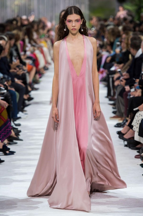 Les couleurs de vêtements les plus à la mode 2026: les meilleures combinaisons de couleurs, les tendances de couleurs à la mode