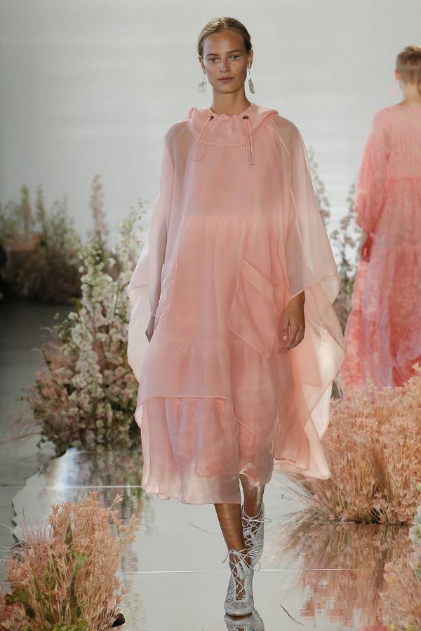 Les couleurs de vêtements les plus à la mode 2026: les meilleures combinaisons de couleurs, les tendances de couleurs à la mode