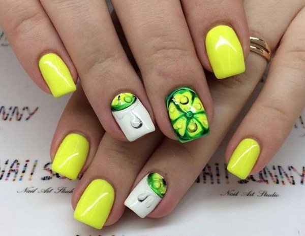 Manucure jaune originale 2025-2026 dans différents styles: nouveaux articles, idées, tendances