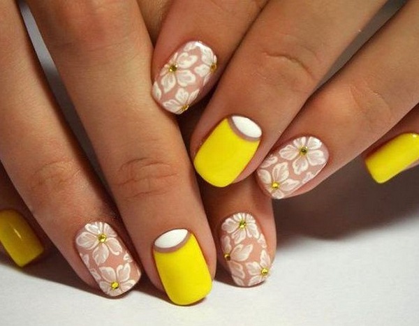 Manucure jaune originale 2025-2026 dans différents styles: nouveaux articles, idées, tendances