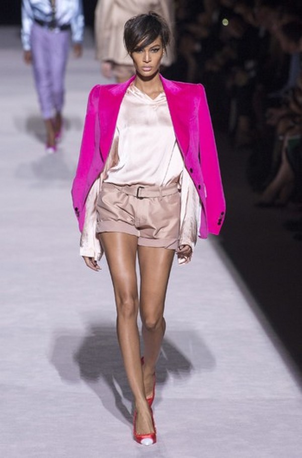 Tendances mode été 2025-2026: que porter en été? Meilleurs arcs d'été, tendances et photos