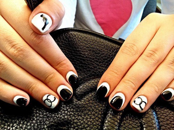 Belle manucure noir et blanc 2025-2026: les meilleures idées de conception d'ongles en noir et blanc dans différents styles