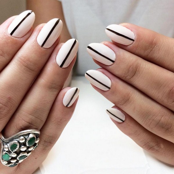 Belle manucure noir et blanc 2025-2026: les meilleures idées de conception d'ongles en noir et blanc dans différents styles