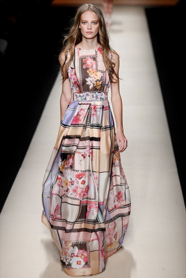 Belles robes d'été de la saison 2025-2026: les meilleurs modèles, nouveaux produits, tendances - photo