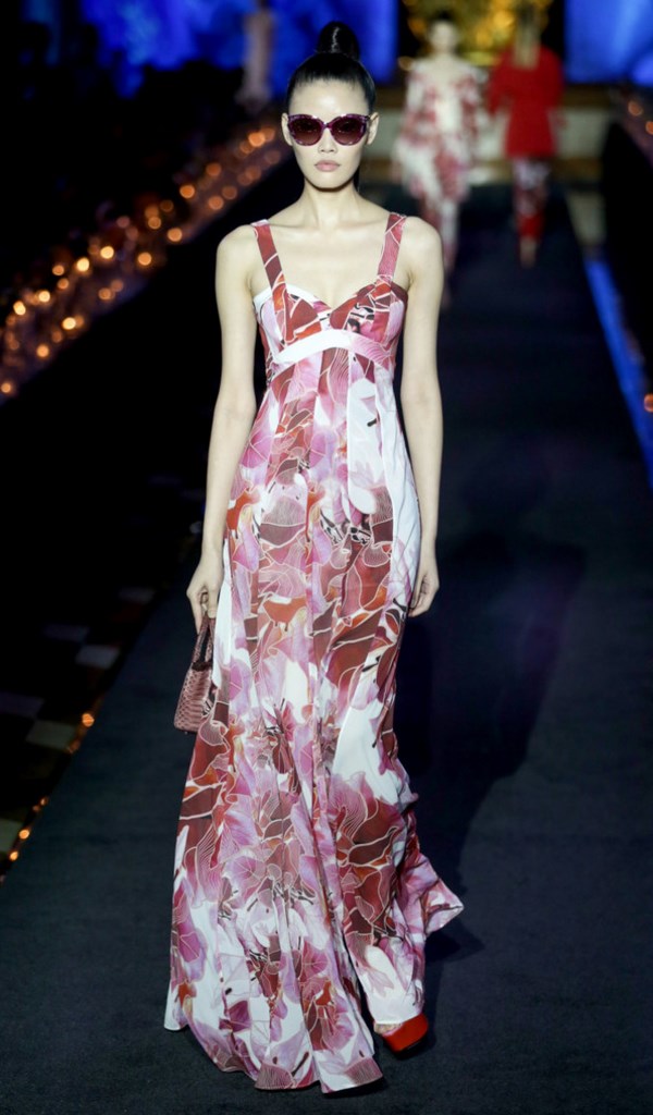 Belles robes d'été de la saison 2025-2026: les meilleurs modèles, nouveaux produits, tendances - photo