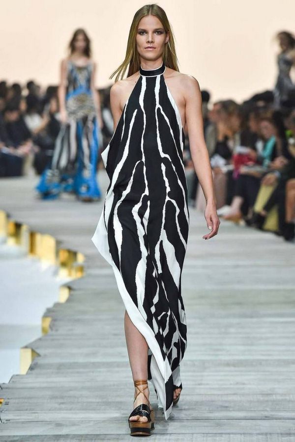 Belles robes d'été de la saison 2025-2026: les meilleurs modèles, nouveaux produits, tendances - photo