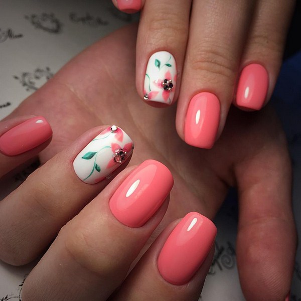 Délicieuse manucure de fleurs 2025-2026: photos, idées de manucure avec des fleurs