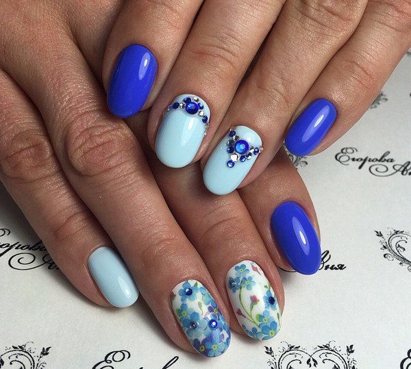 Délicieuse manucure de fleurs 2025-2026: photos, idées de manucure avec des fleurs