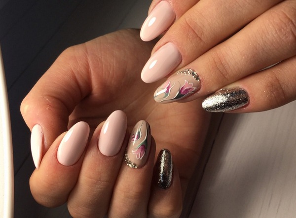 Délicieuse manucure de fleurs 2025-2026: photos, idées de manucure avec des fleurs