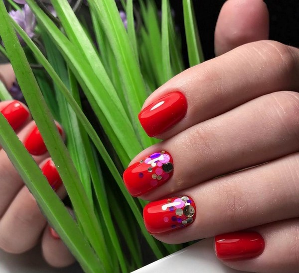 Incroyable manucure lumineuse 2025-2026: photos, nouvelles, idées pour des conceptions d'ongles brillantes