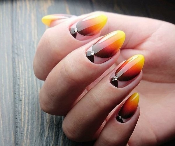 Incroyable manucure lumineuse 2025-2026: photos, nouvelles, idées pour des conceptions d'ongles brillantes