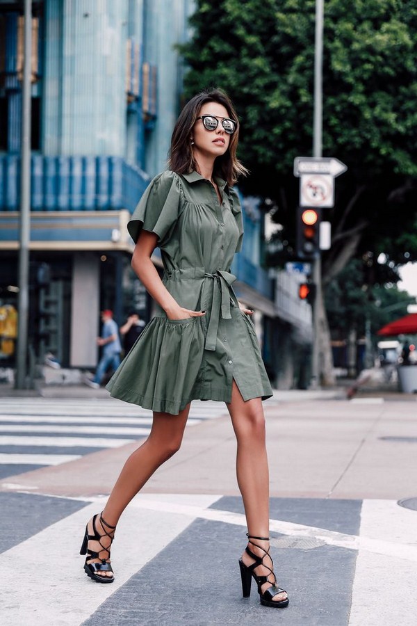 Les chemises habillées les plus en vogue de la saison 2025-2026: photos, actualités, idées d'arcs