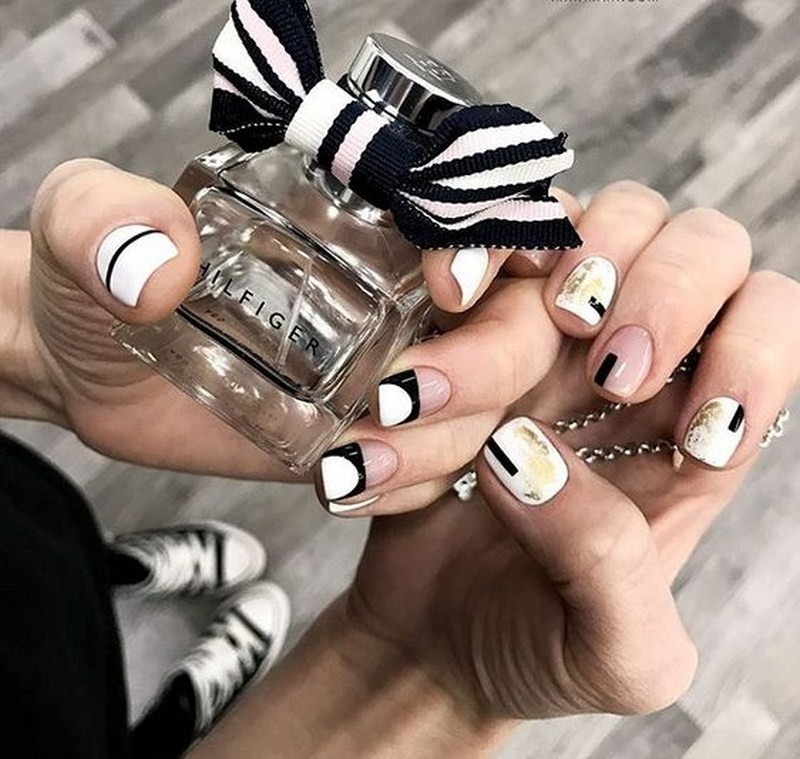 Belle manucure noir et blanc 2025-2026: les meilleures idées de conception d'ongles en noir et blanc dans différents styles