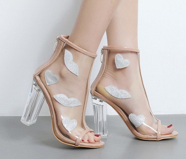 Chaussures d'été 2026 pour femme: actualités de la mode, tendances, photos