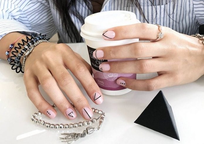 ofisnyj-manikyur-foto (01) Manucure de bureau tendance 2025-2026: plus de 50 photos d'idées et de nouveautés nail art