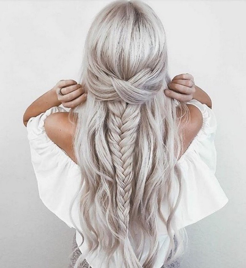 Coiffures originales avec tissage 2025-2026, photos, idées