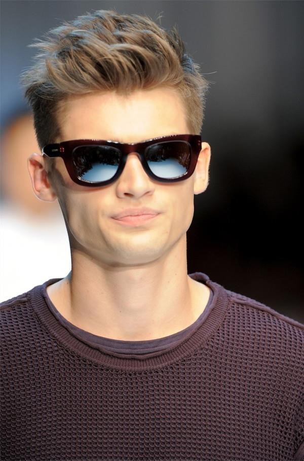 Lunettes de soleil homme tendance 2025-2026: les meilleurs modèles, nouveautés, photos