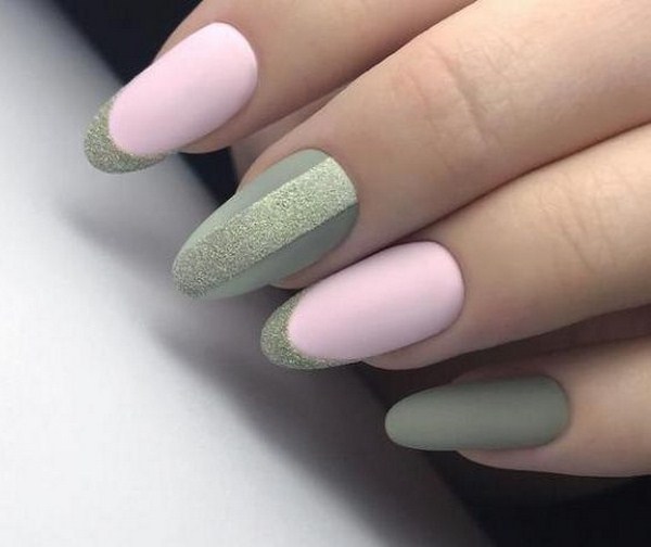 Les meilleures nouveautés de la manucure automne 2025-2026: TOP-5 technicien et TOP-5 nuances d'automne nail art