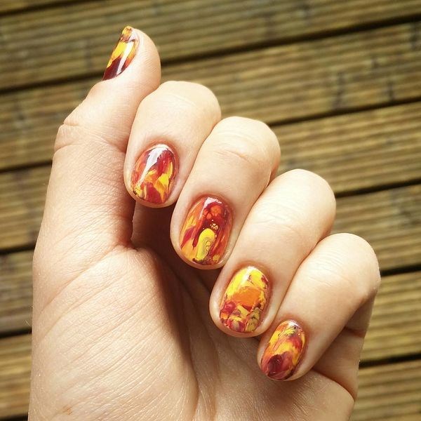 Les meilleures nouveautés de la manucure automne 2025-2026: TOP-5 technicien et TOP-5 nuances d'automne nail art